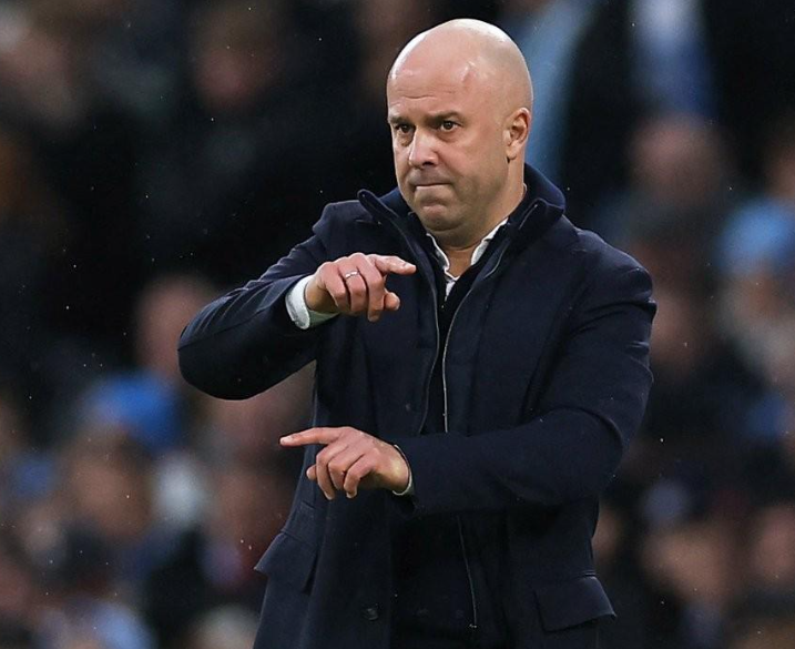 利物浦賽季困境與前景：競爭、信任與變革的交織